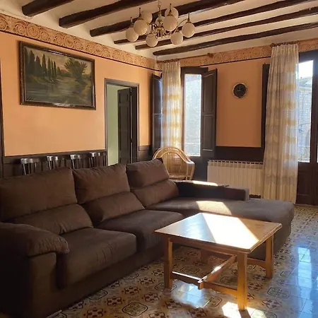 Cal Miret Villa *