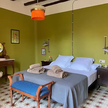 Cal Miret Villa Segura (Catalonia)
